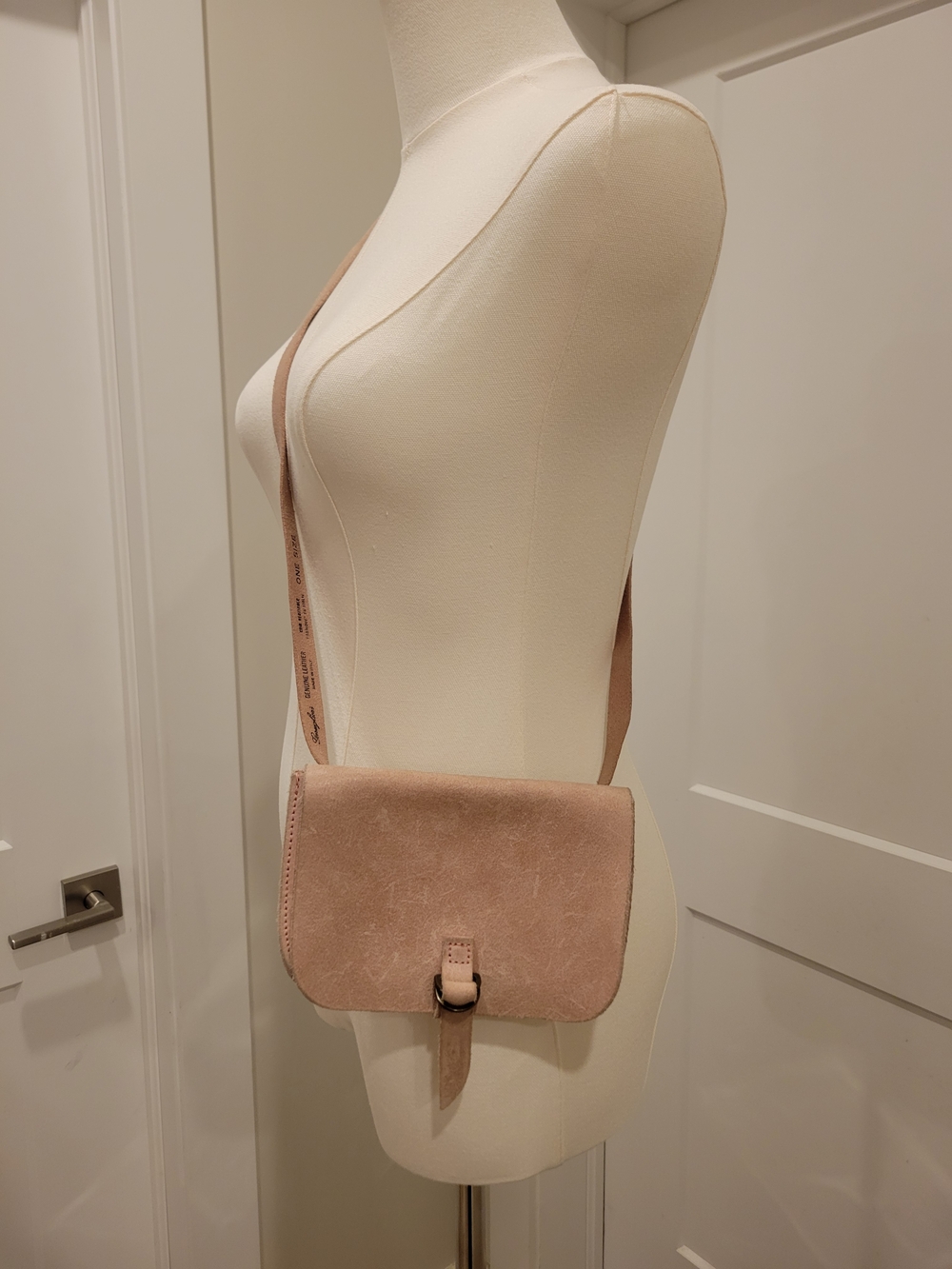 Garuglieri Genuine Leather Dusty Pink Minimalist Crossbody Purse. Made In Italy - Picture 4 of 9